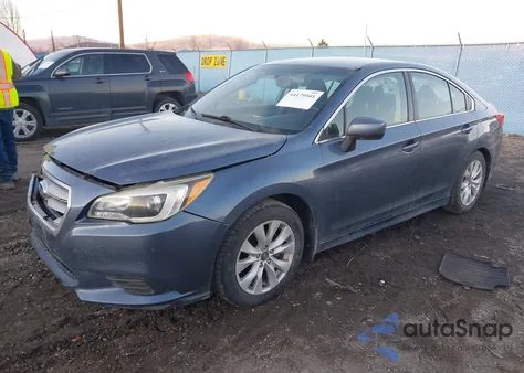 2015 Subaru Legacy 2.5I Premium z USA, uszkodzony, nr VIN 4S3BNAC63F3007239